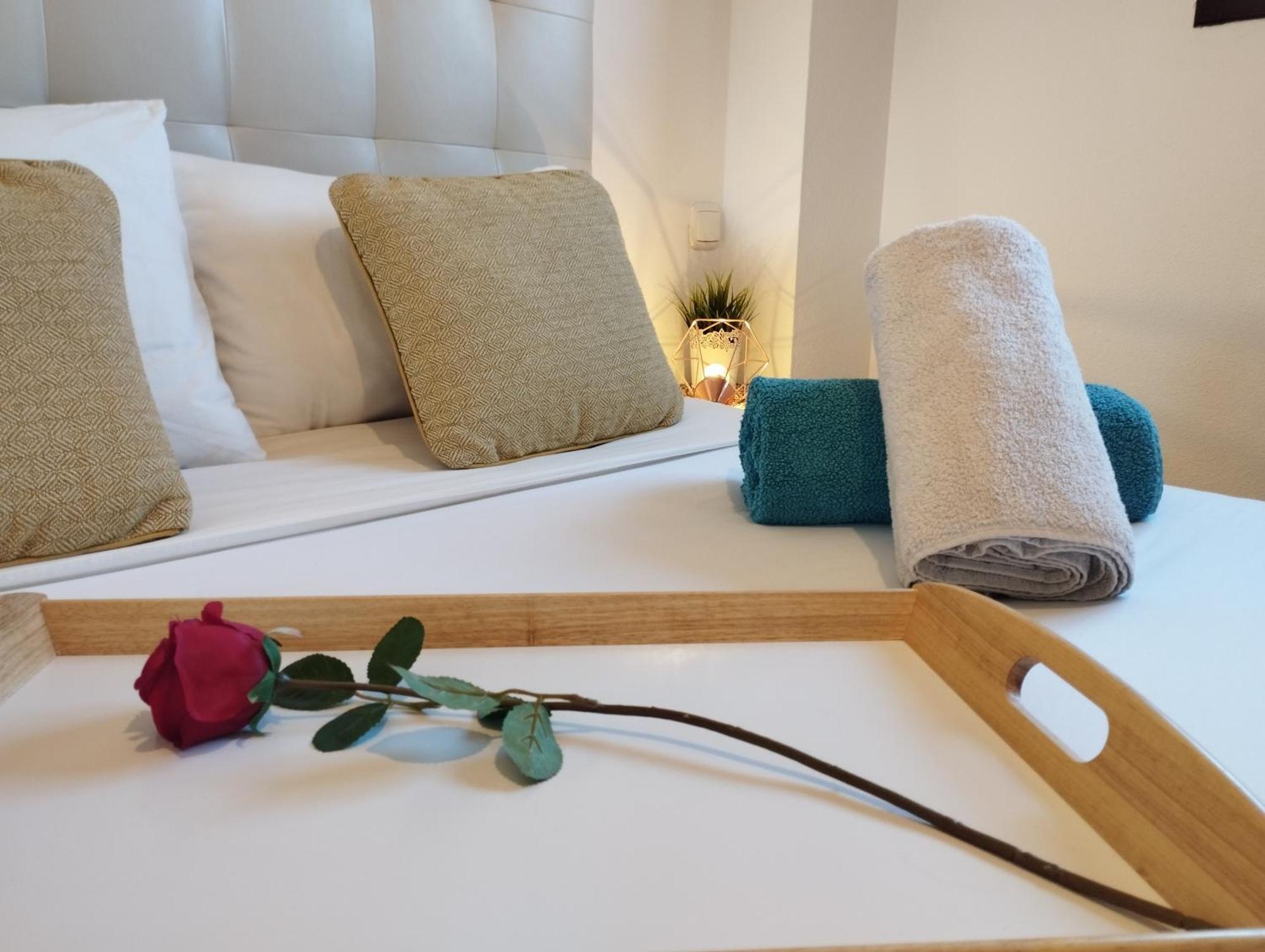 My Suites Madrid - Aeropuerto Ifema Εξωτερικό φωτογραφία