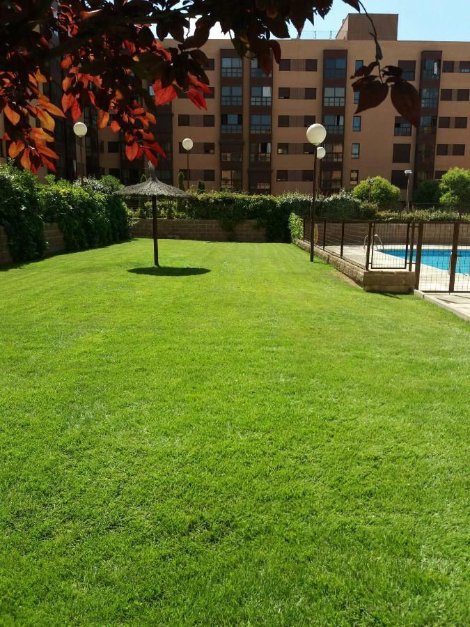 My Suites Madrid - Aeropuerto Ifema Εξωτερικό φωτογραφία
